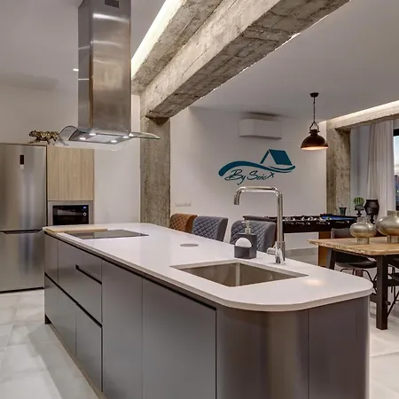 Tribuna Center By Seric,15' Walking To The Appartement