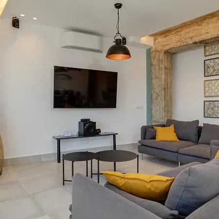 Tribuna Center By Seric,15' Walking To The Appartement