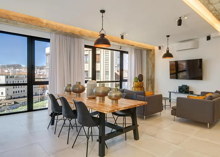 Tribuna Center By Seric,15' Walking To The דירה מאלגה