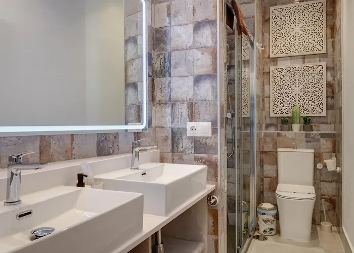 Tribuna Center By Seric,15' Walking To The