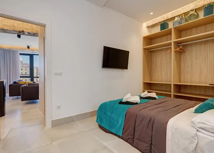 Tribuna Center By Seric,15' Walking To The * מאלגה